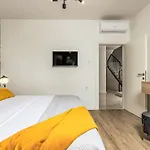 Certus By Interhome * Brisevo
