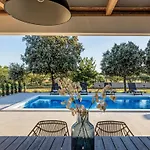 Certus By Interhome