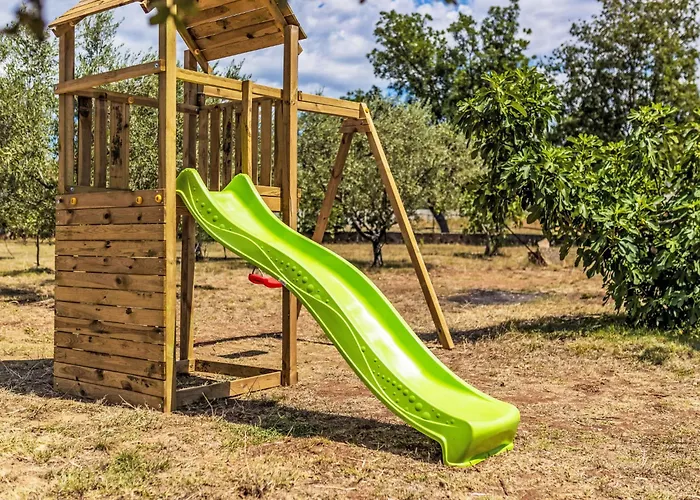 Vikendica Certus By Interhome Brisevo